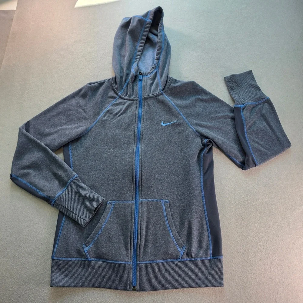 Nike therma fit